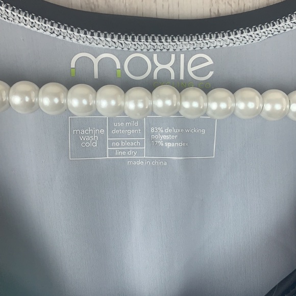 NWT Summit Wrap Jersey Tee size Medium - Picture 6 of 7